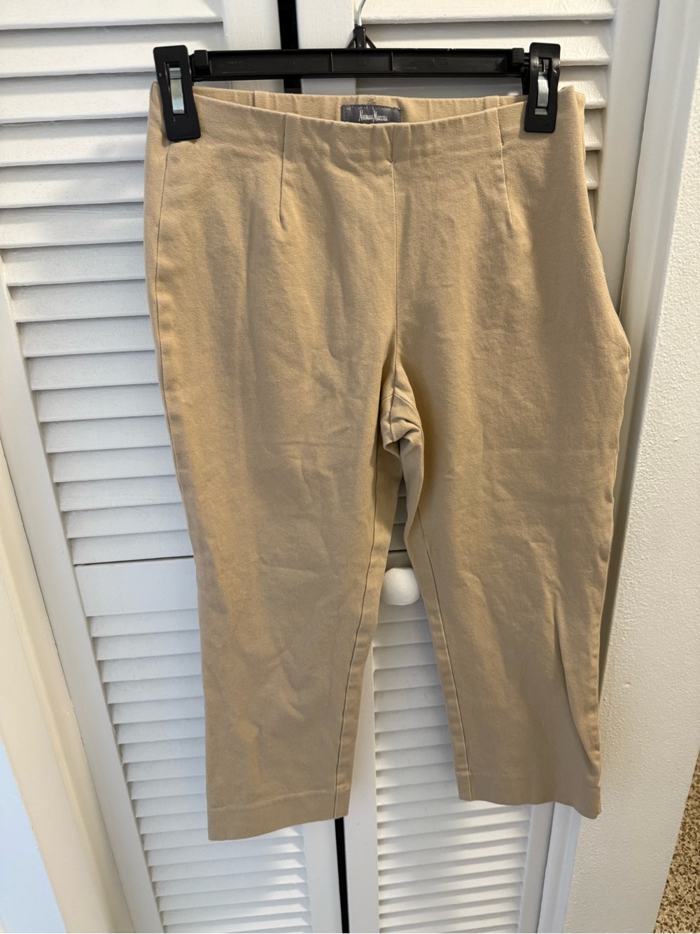 Neiman Marcus Beige Capri Pants